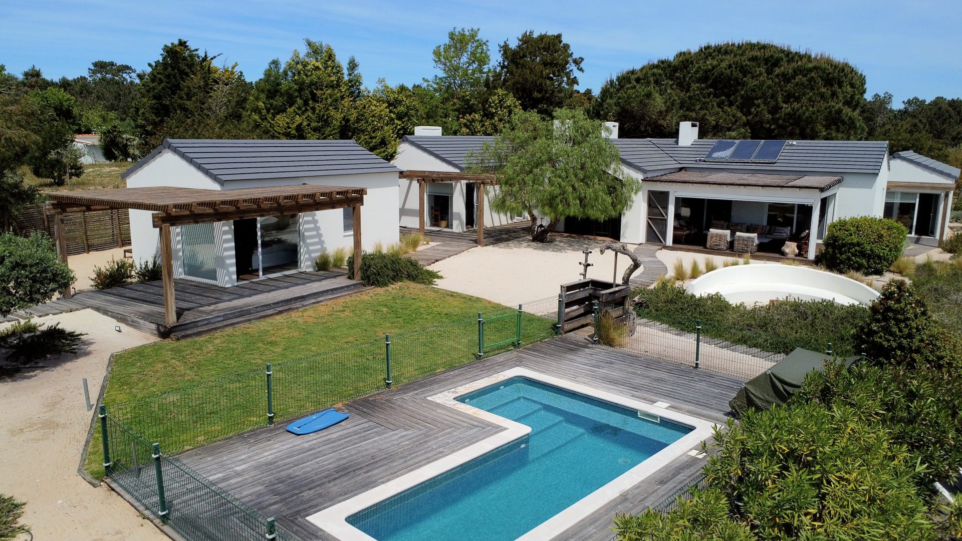 Piscina privativa vista de cima